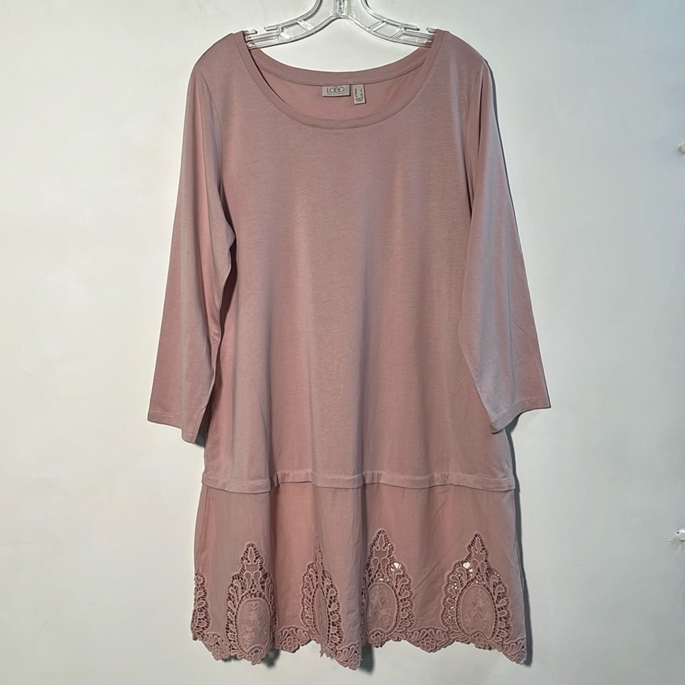 LOGO Lori Goldstein Cottage Boho Embroidered Lace Hem 3/4 SLV Soft Pink Tunic L
